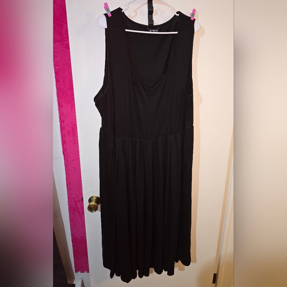 BloomChic Black Maxi Dress